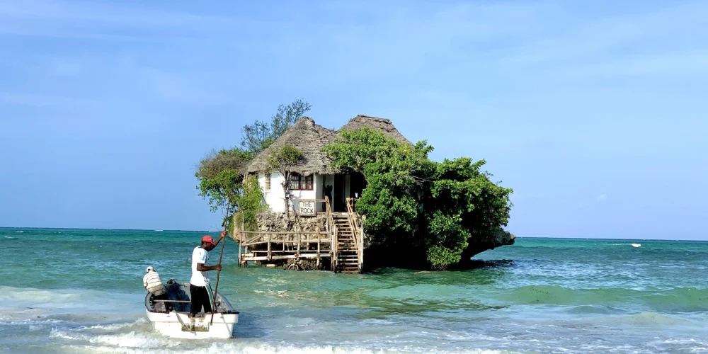visit-the-rock-restaurant-2